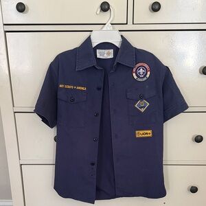 Boy Scout Cub Blue Shirt Youth Medium